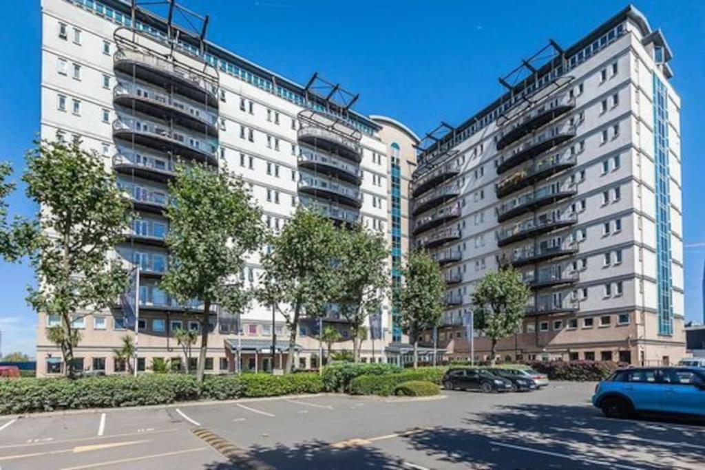 Cozy Flat With Balcony Londres Exterior foto